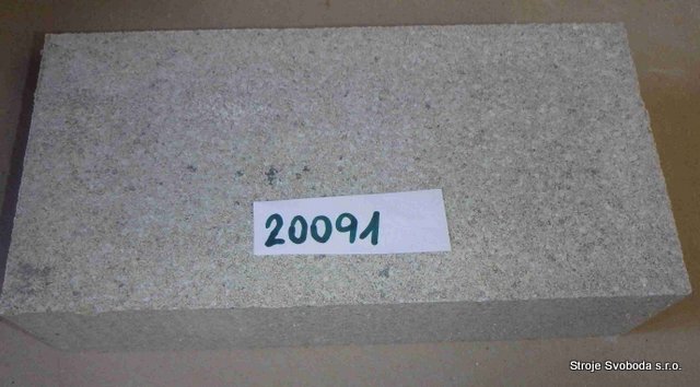 Čtyřsloupový hydr. lis pro lisování keramických materiálů a cihel CJC 120 (pridat k 11920  (3).JPG)